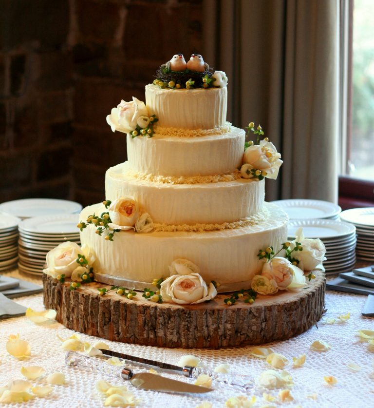 Wedding Cake Toppers: Creative Ideas for Making Your Cake Stand Out